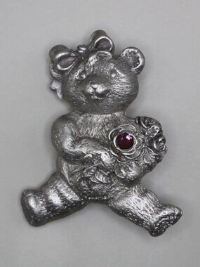 Vintage Pewter Teddy Bear Brooch Red Stone Figural Pin Signed Spoon Pewt  1116